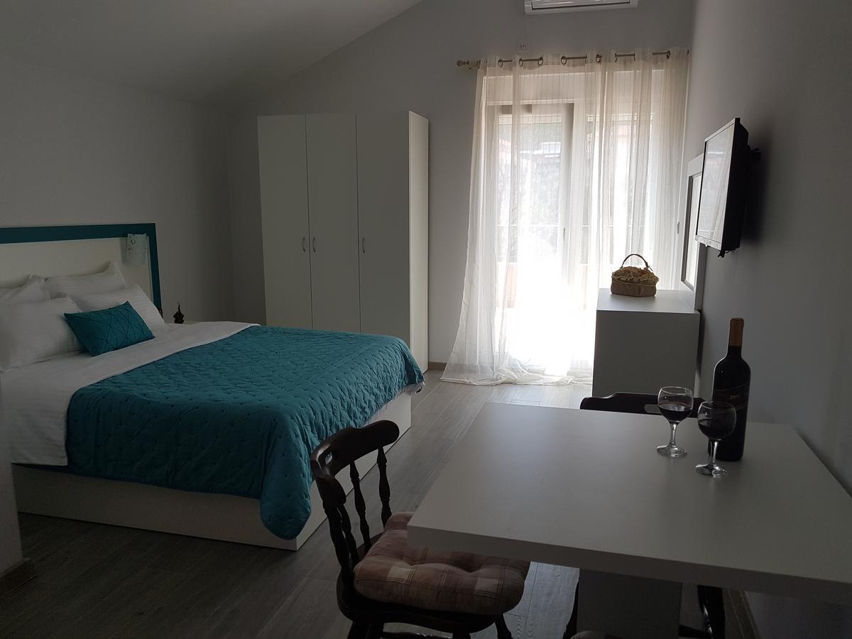 Apartments And Rooms Lijesevic Budva Eksteriør billede