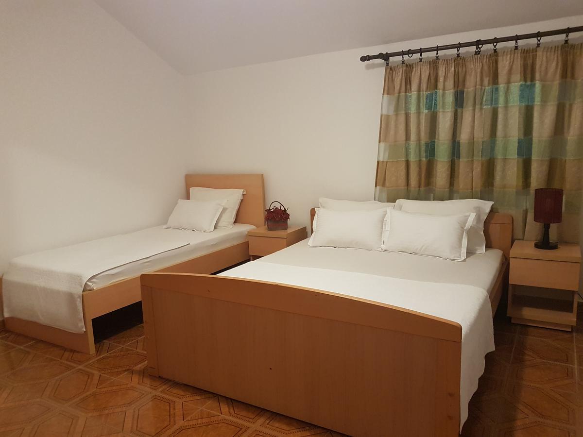 Apartments And Rooms Lijesevic Budva Eksteriør billede